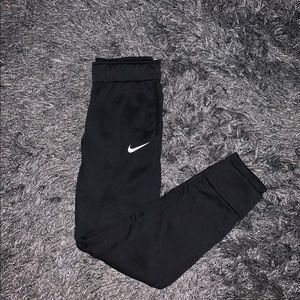 Girls Nike joggers/sweatpants